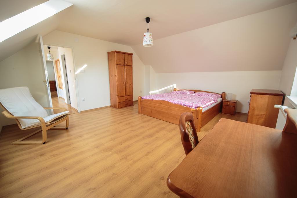Apartmanovy Dom River Blatnica Exterior foto
